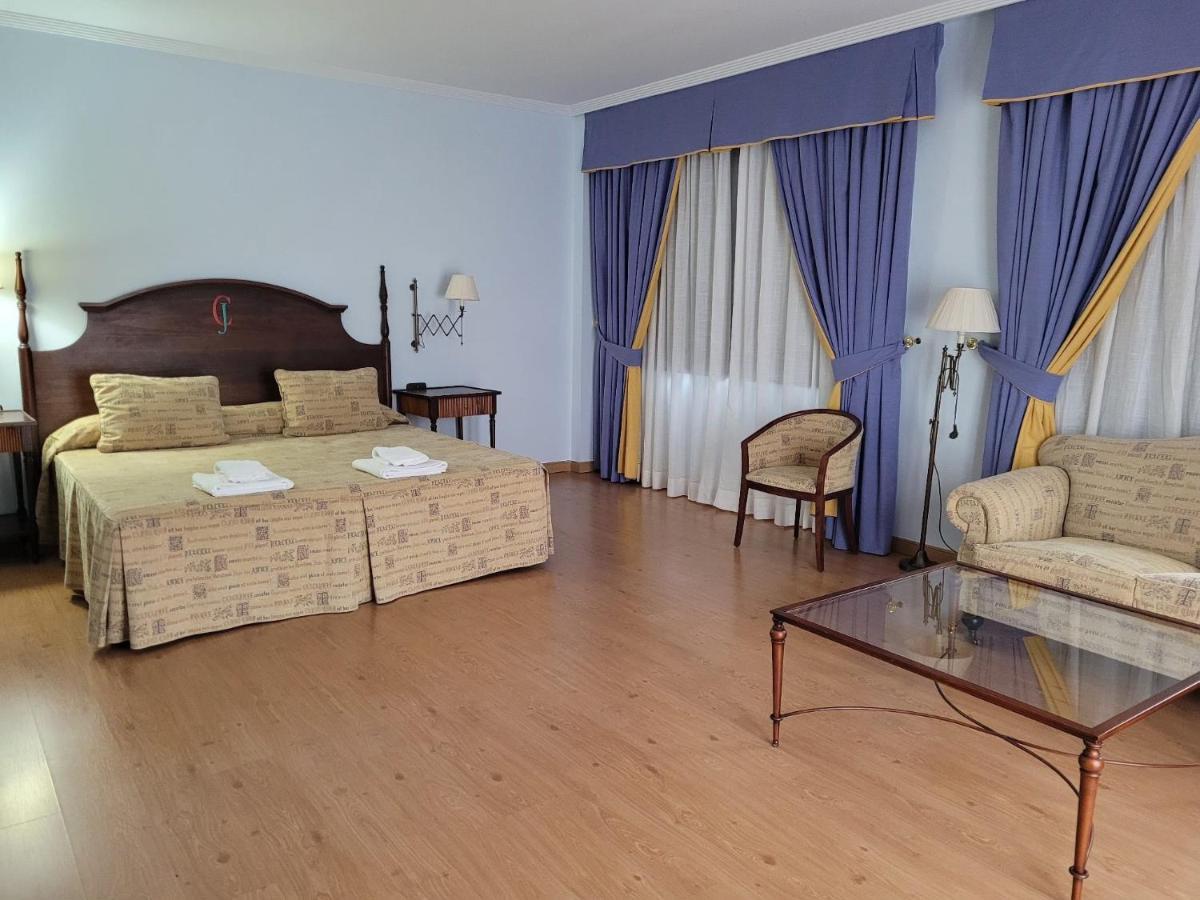 פלאסנסיה Hospedium Hotel Dona Mafalda De Castilla מראה חיצוני תמונה