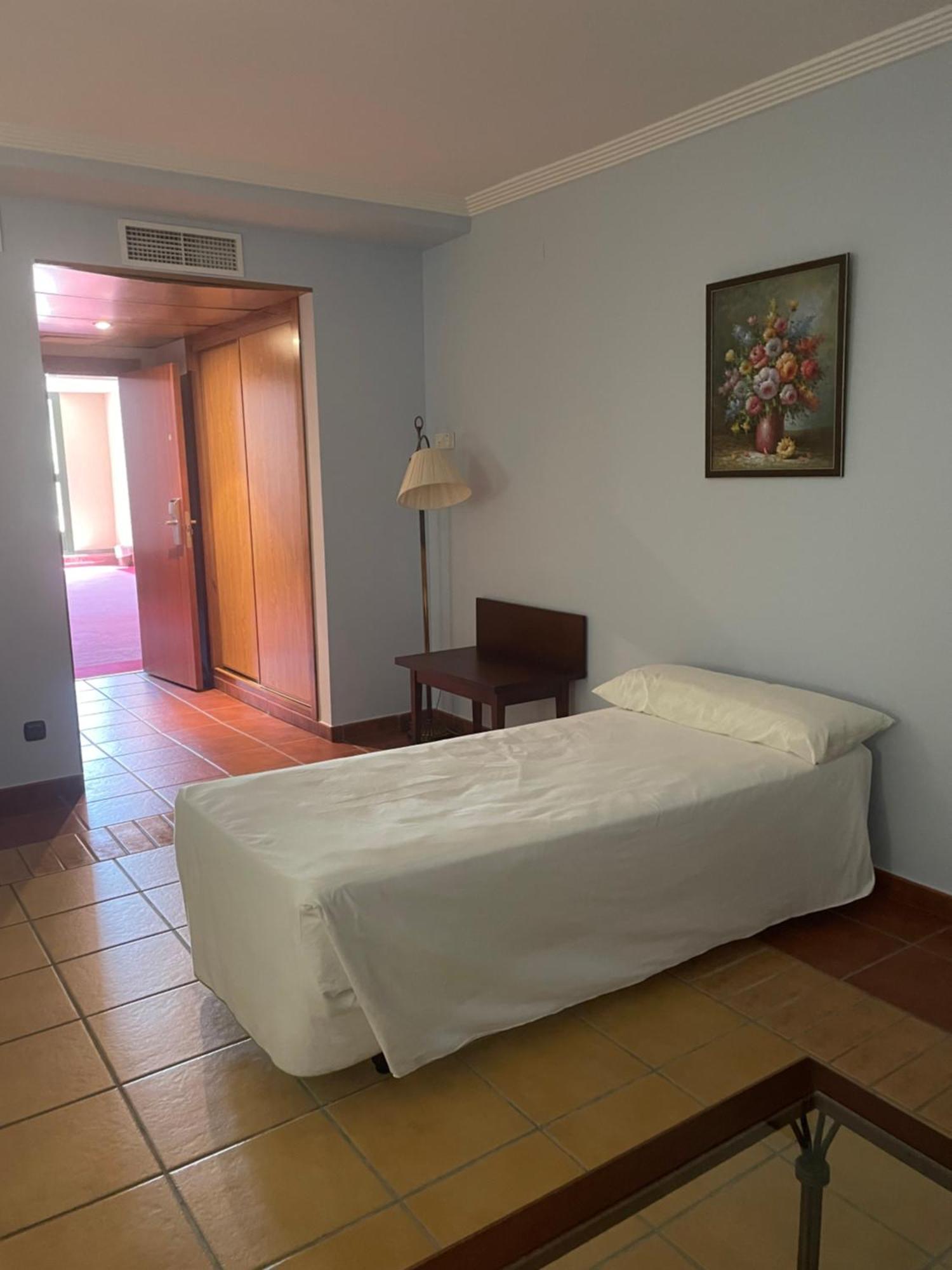 פלאסנסיה Hospedium Hotel Dona Mafalda De Castilla מראה חיצוני תמונה
