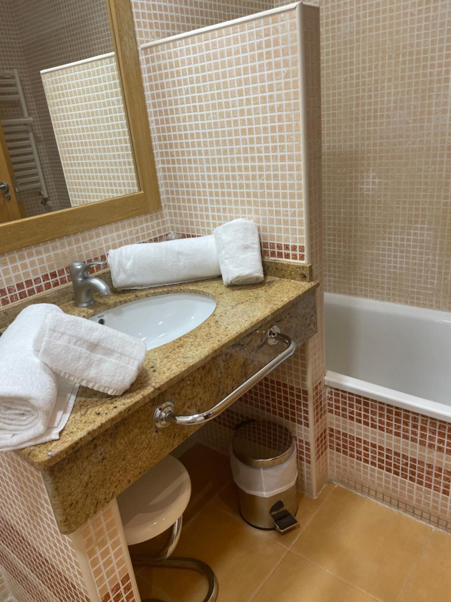 פלאסנסיה Hospedium Hotel Dona Mafalda De Castilla מראה חיצוני תמונה
